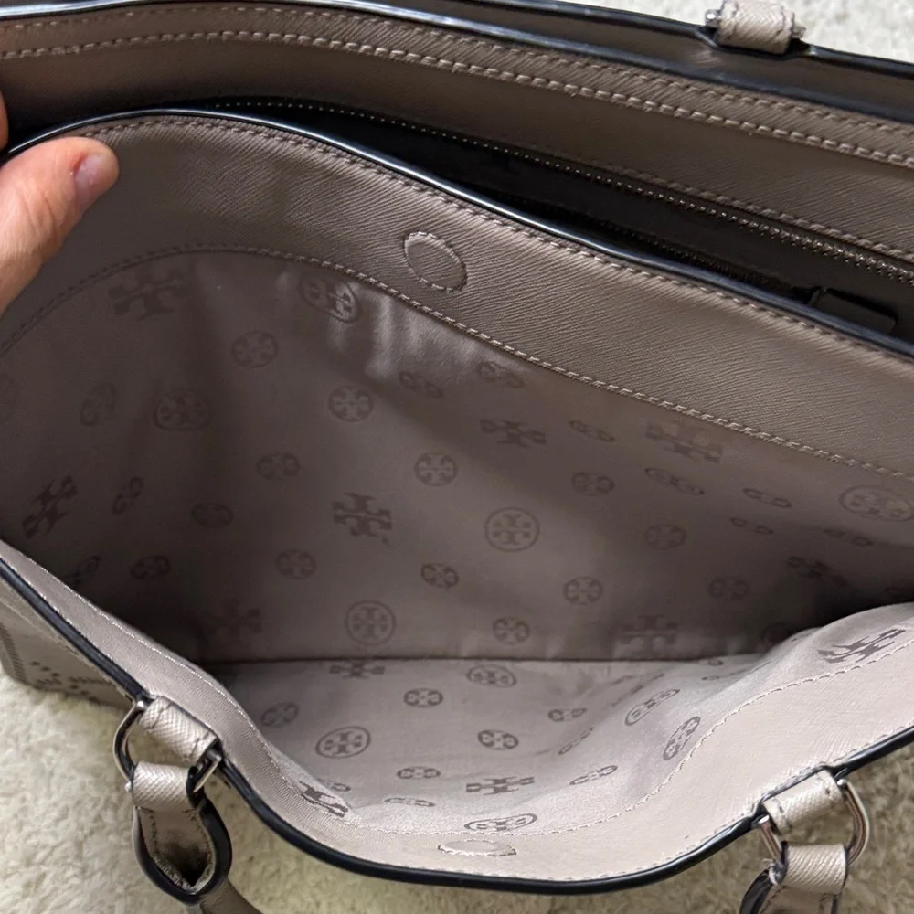 Tory Burch Robinson Crosshatch Tote Shoulder Bag Taupe